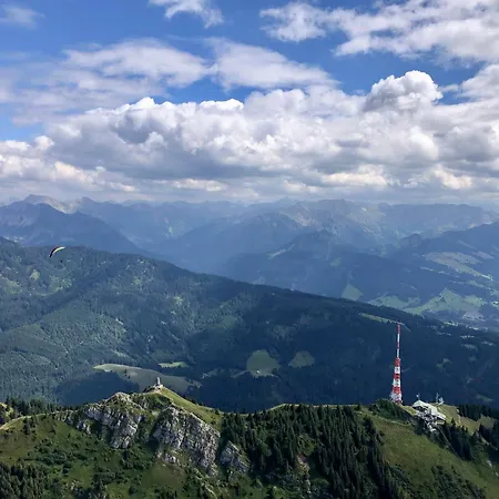 Laemmchen Erholung Im Gruenen Mit Kurzen Wegen Zu Seen Und Stadt